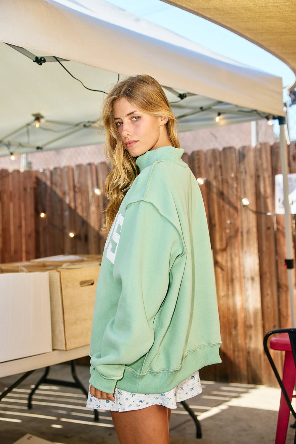 IT2594E-JESUS | 'JESUS' Embroidered Mock Neck Sweatshirt : SAGE / S/M-L/XL (3-3)