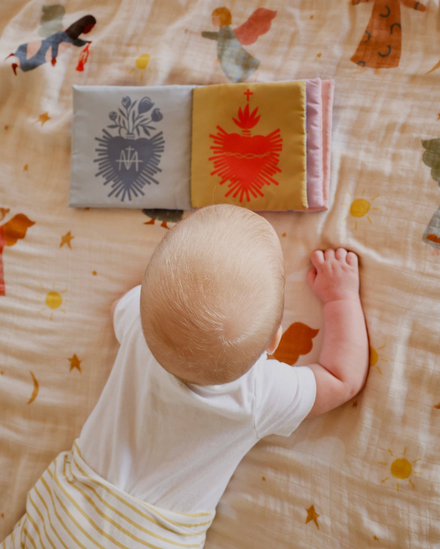 Baby's First Devotional Crinkle Book: Baby's First Devotional