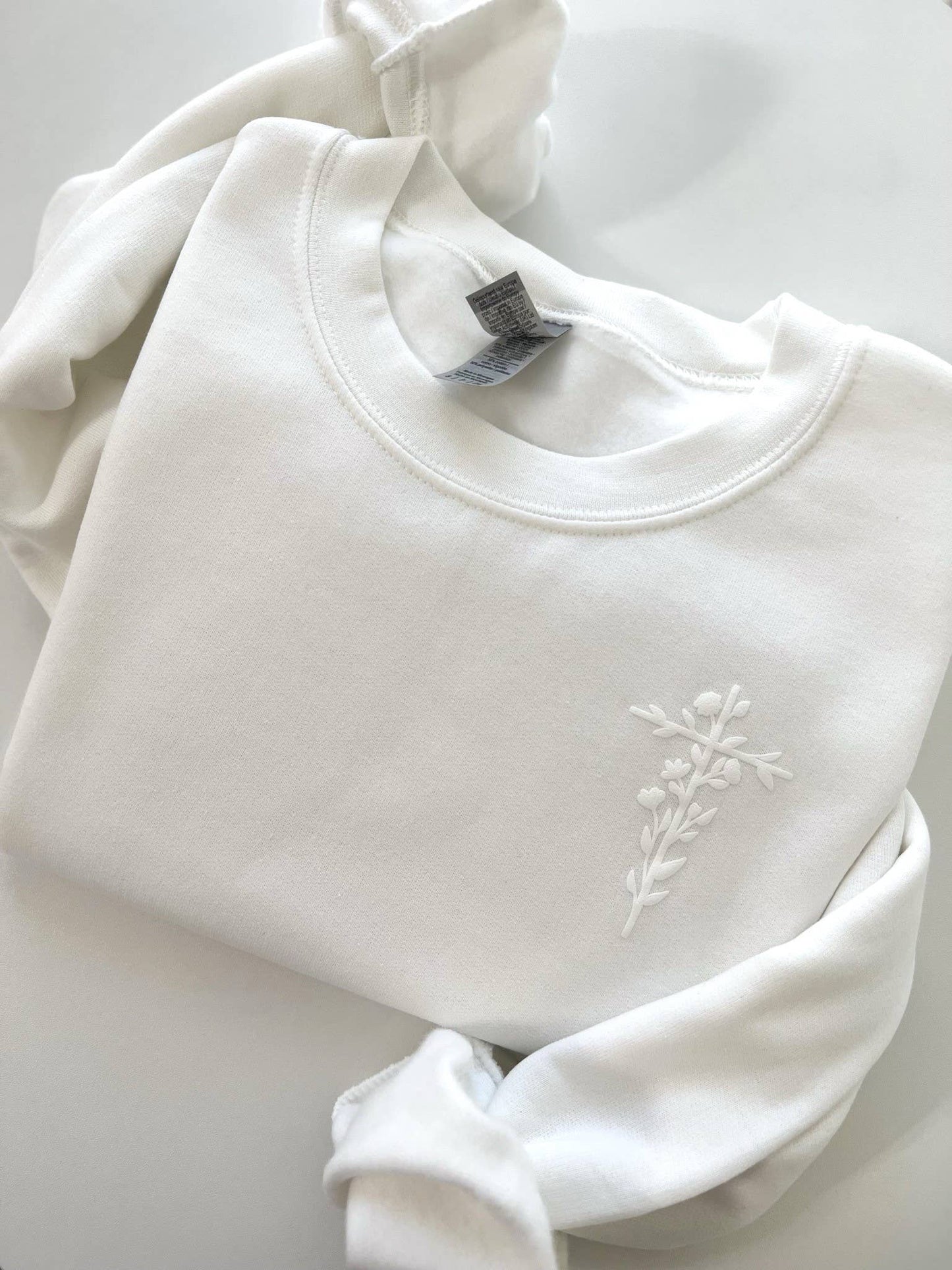Puff Flower Cross Sweatshirt: White / XL