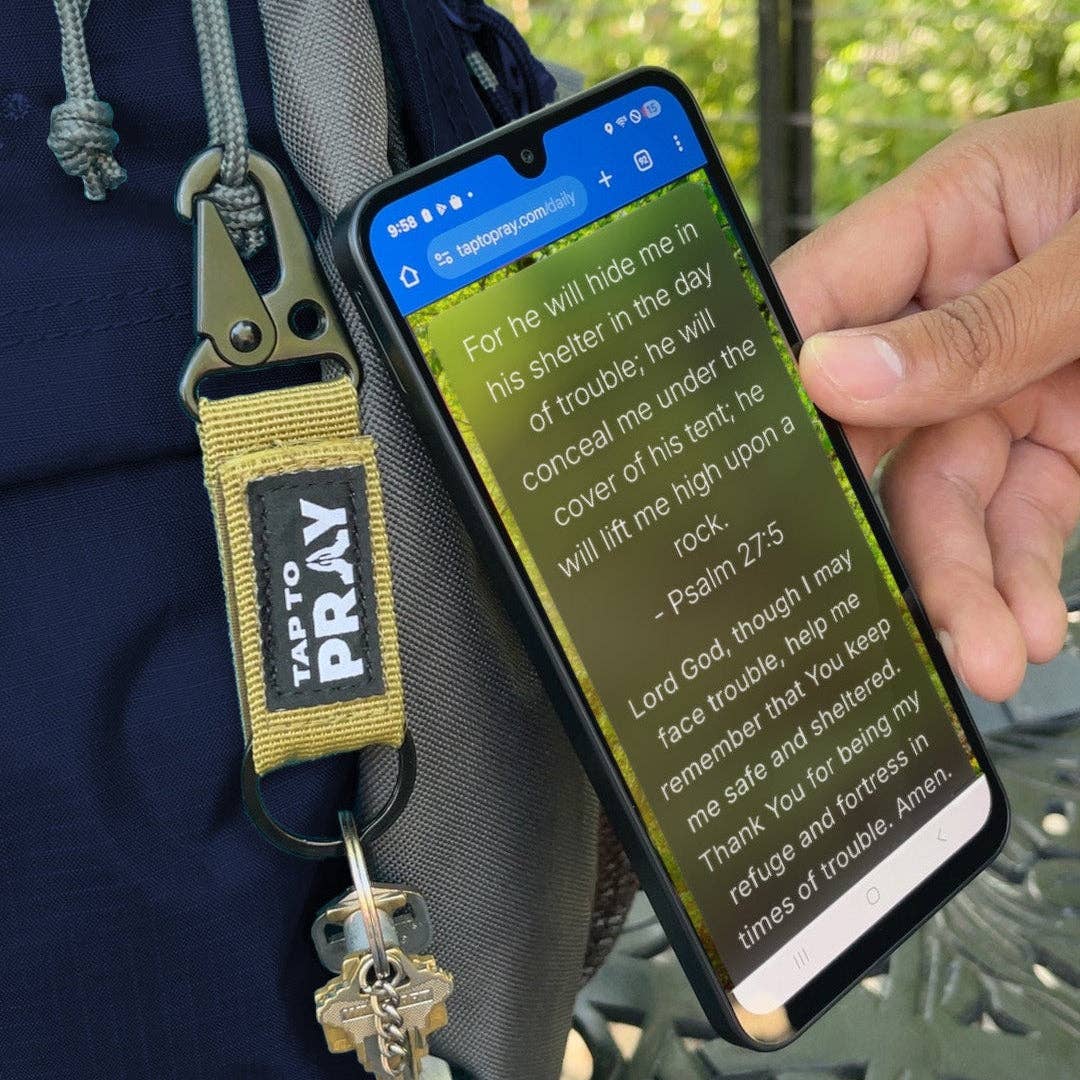 Tap To Pray® Tactical Carabiner Keychain: Sahara Camo