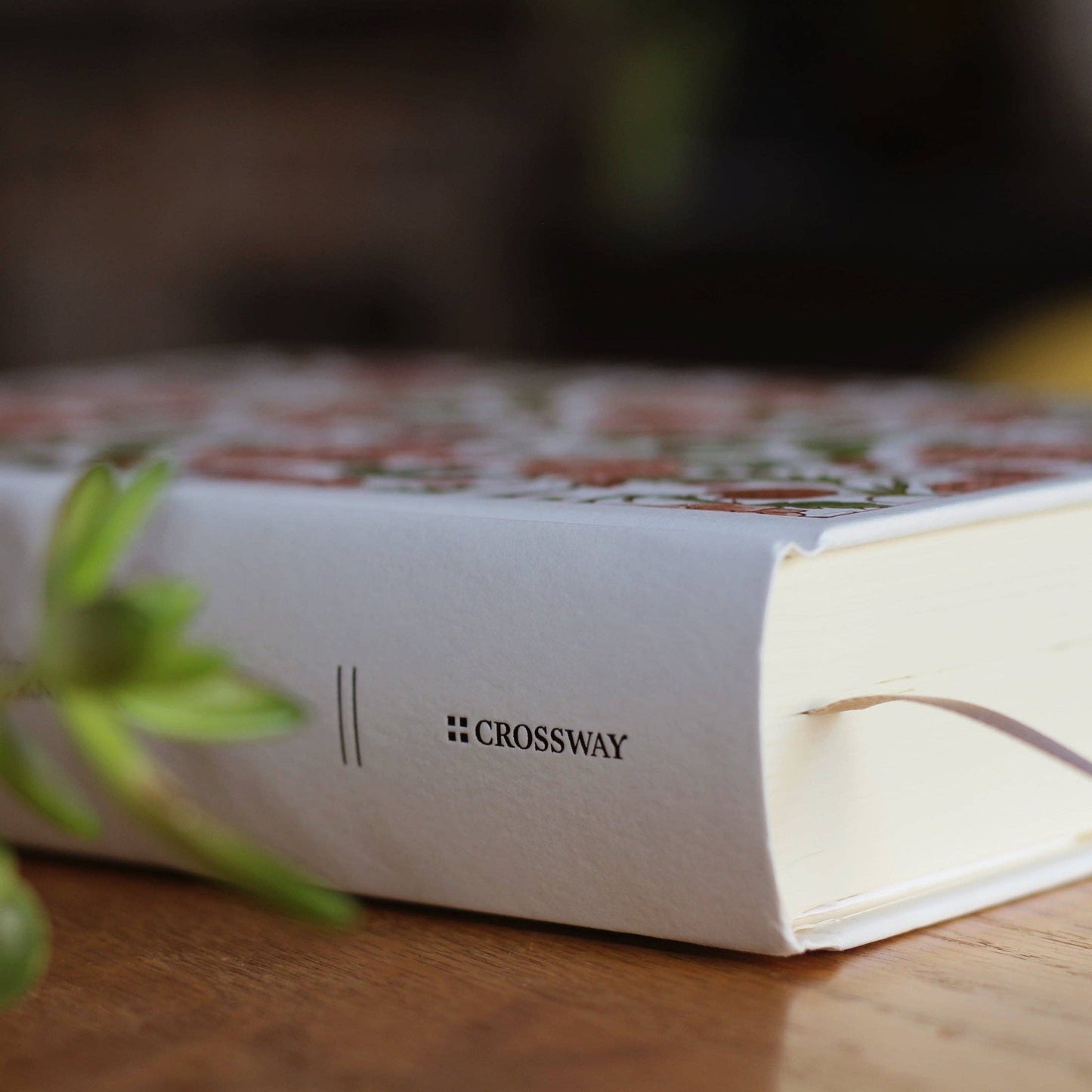 ESV Custom Single Column Journaling Bible®, Floral Hardcover: Marigold