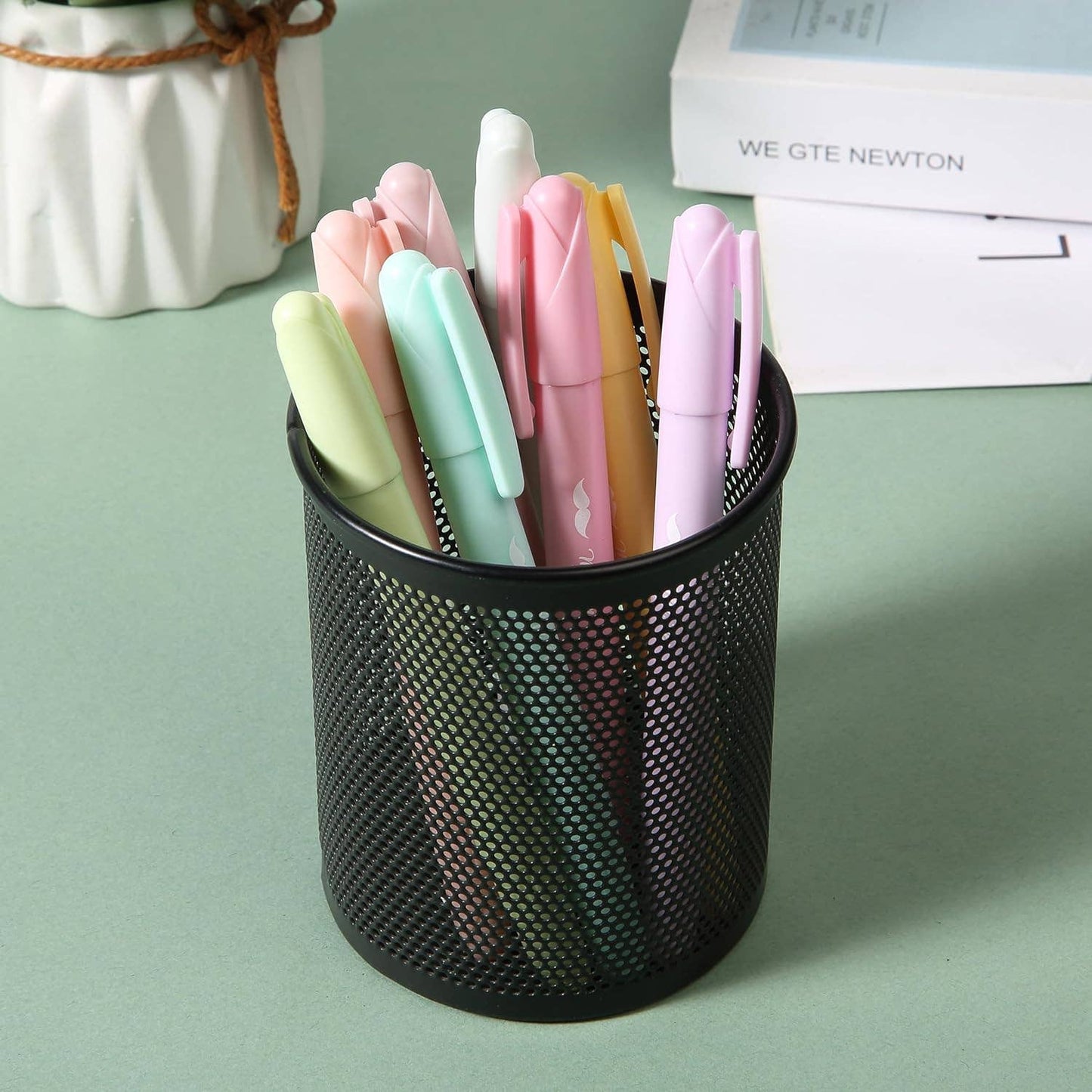 Gel Highlighters, 8 Pack, No-Bleed, Twist-Up Design, Sharpenable Tips, Smooth Glide, Perfect for Bible Pages: Pastel