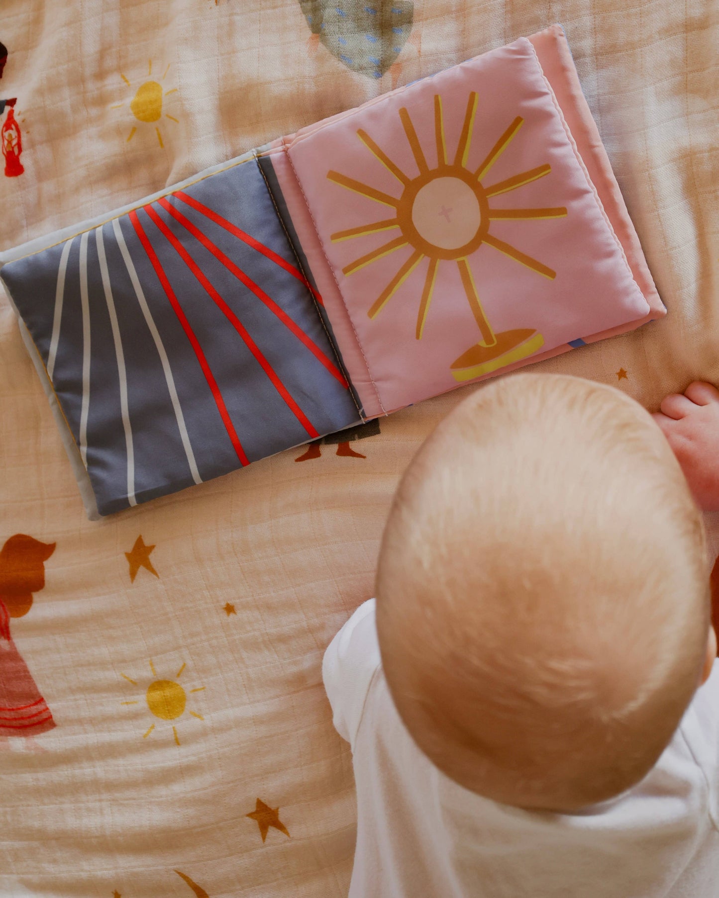 Baby's First Devotional Crinkle Book: Baby's First Devotional
